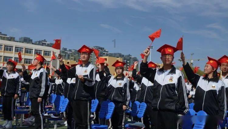 华为Mate60 Pro卖出近百万台 好评率99%
